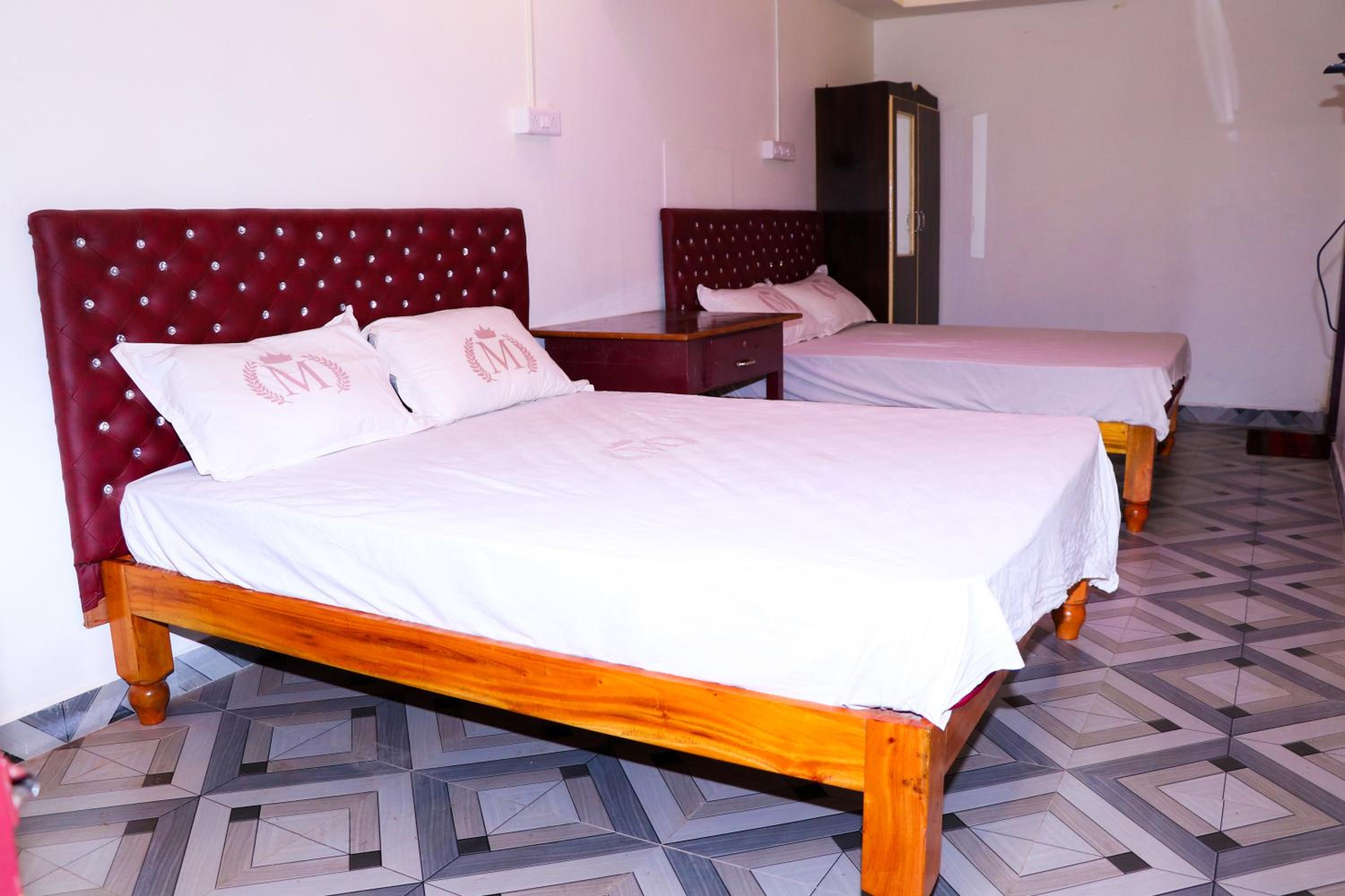 Standard Double Room with Fan photo 2