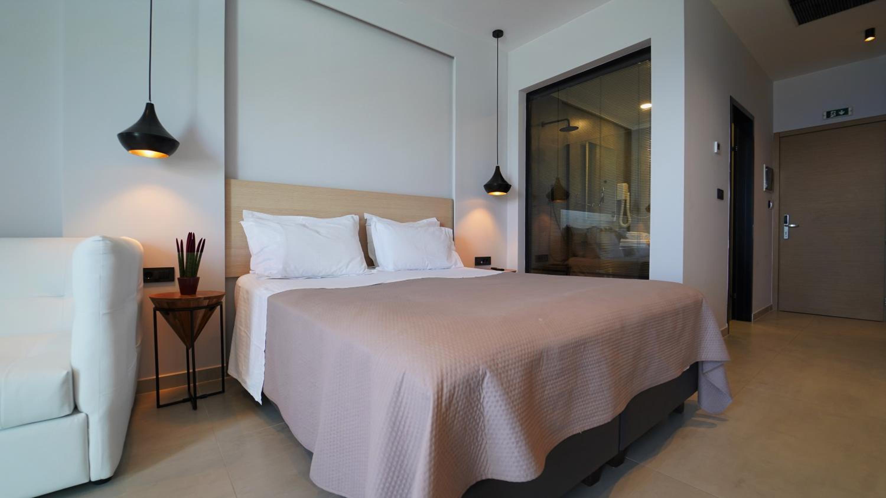 King Suite with Spa Bath