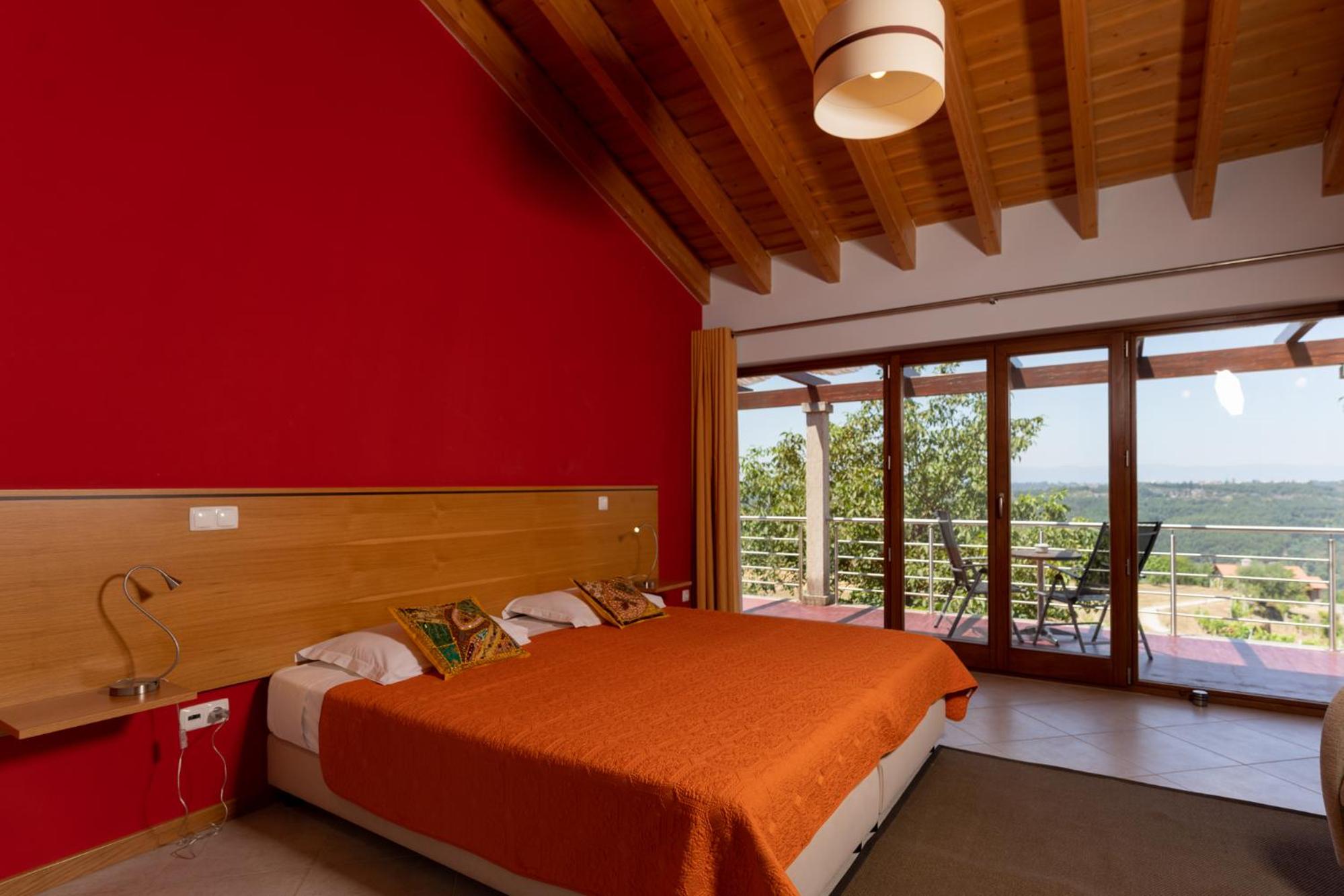 Standard Twin Room - Photo 10
