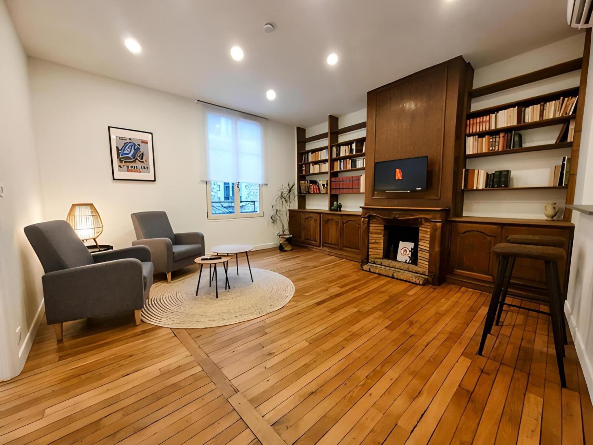 Superior Apartment