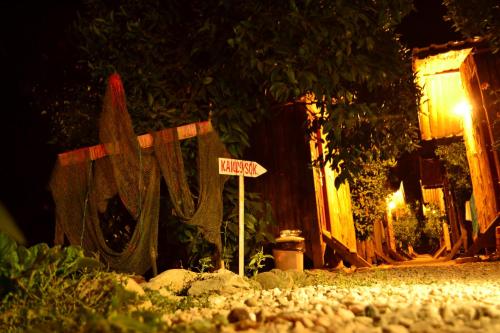 Bungalow (2 Adults) - Photo 3