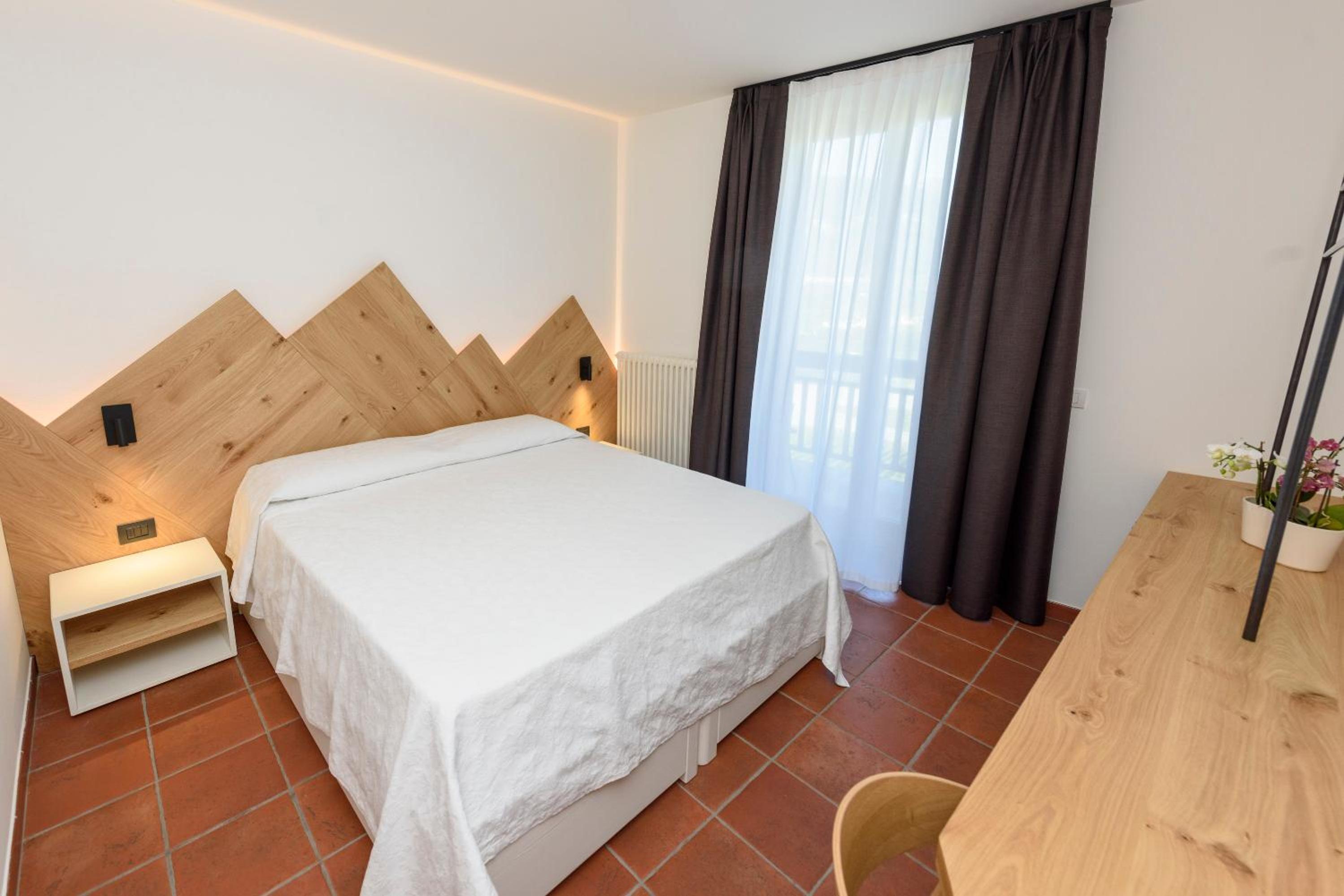 Double or Twin Room - Photo 7