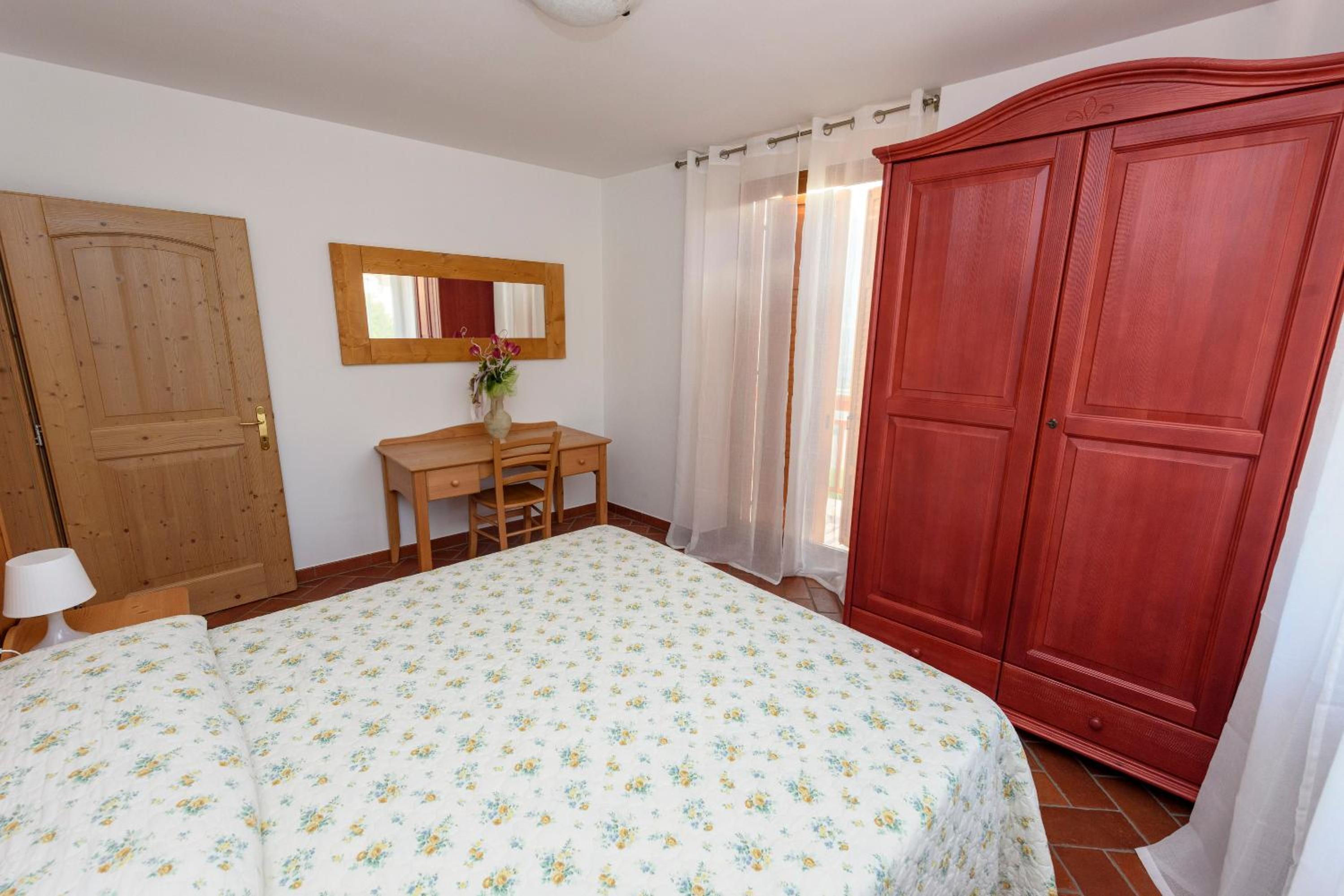 Superior Two-Bedroom Apartment - Photo 12