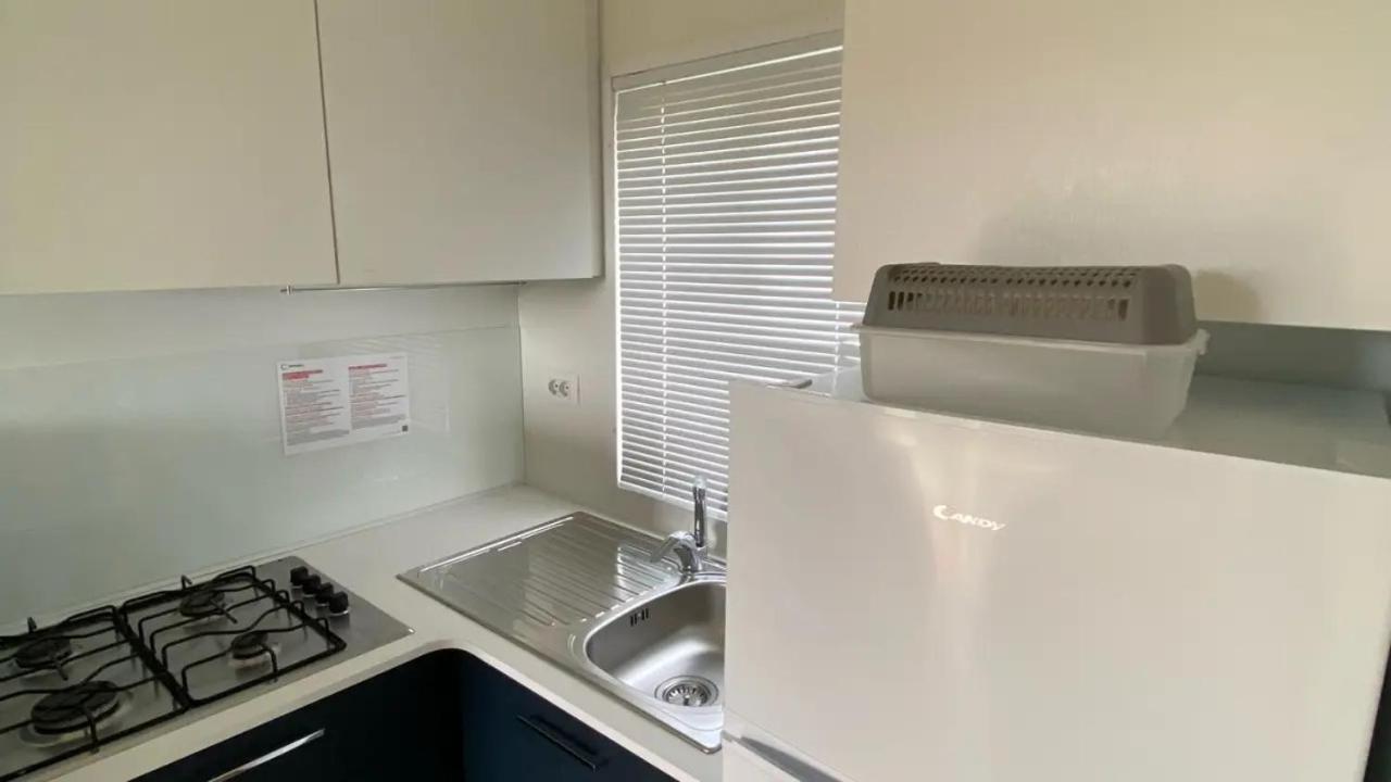 Mobile Home photo 2