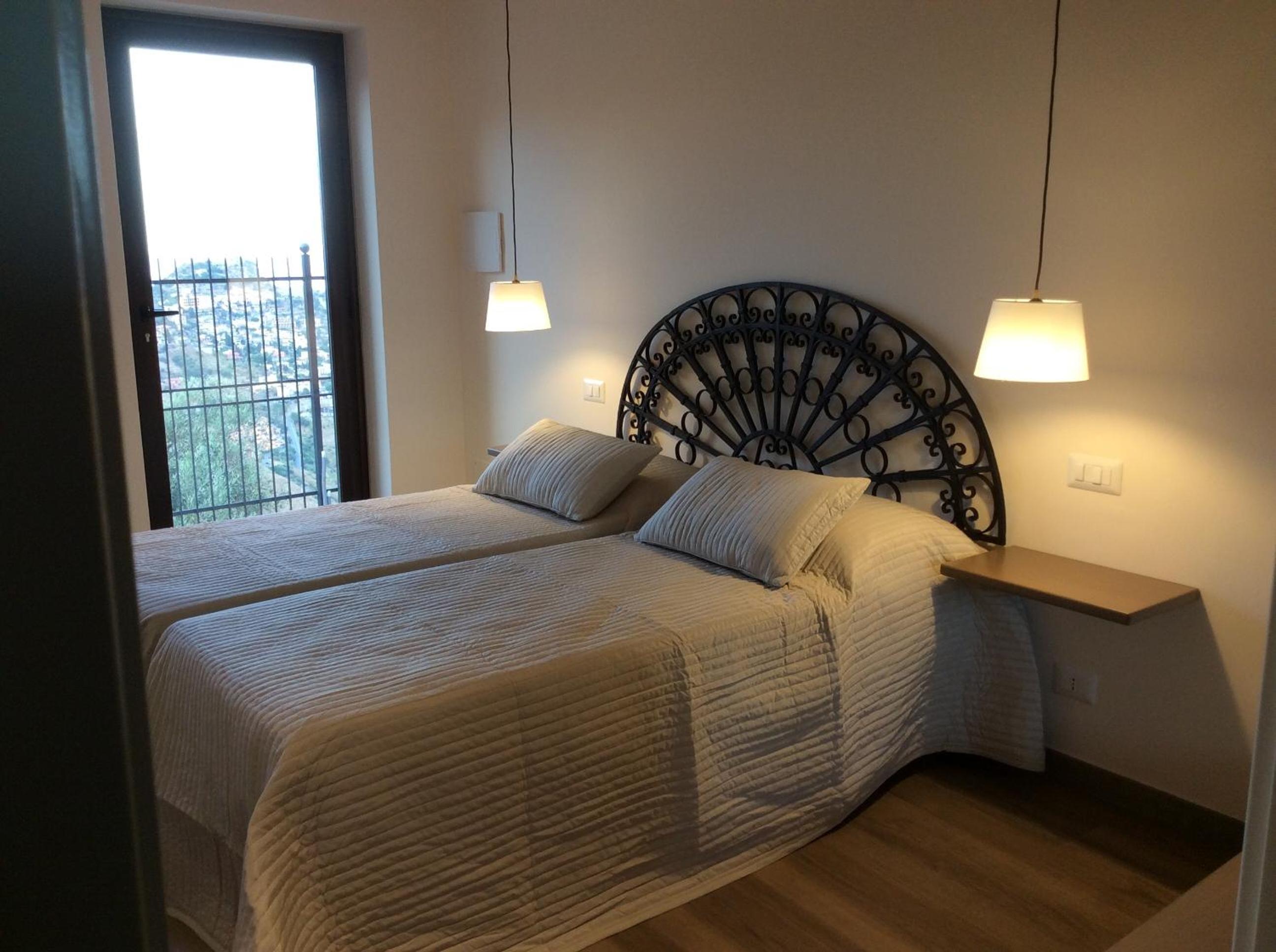 Superior Double or Twin Room with Mountain View photo 2