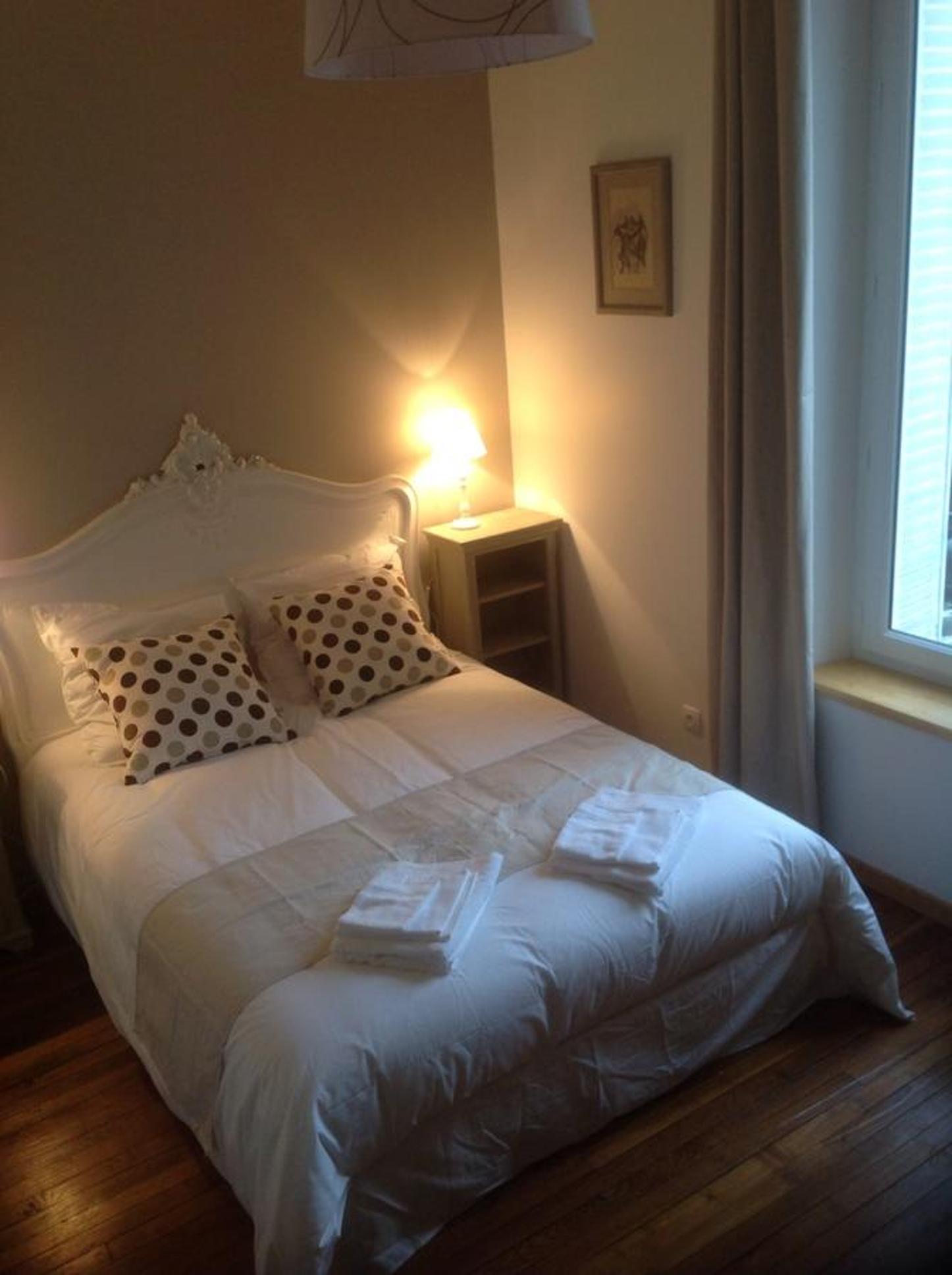 One-Bedroom Apartment photo 2