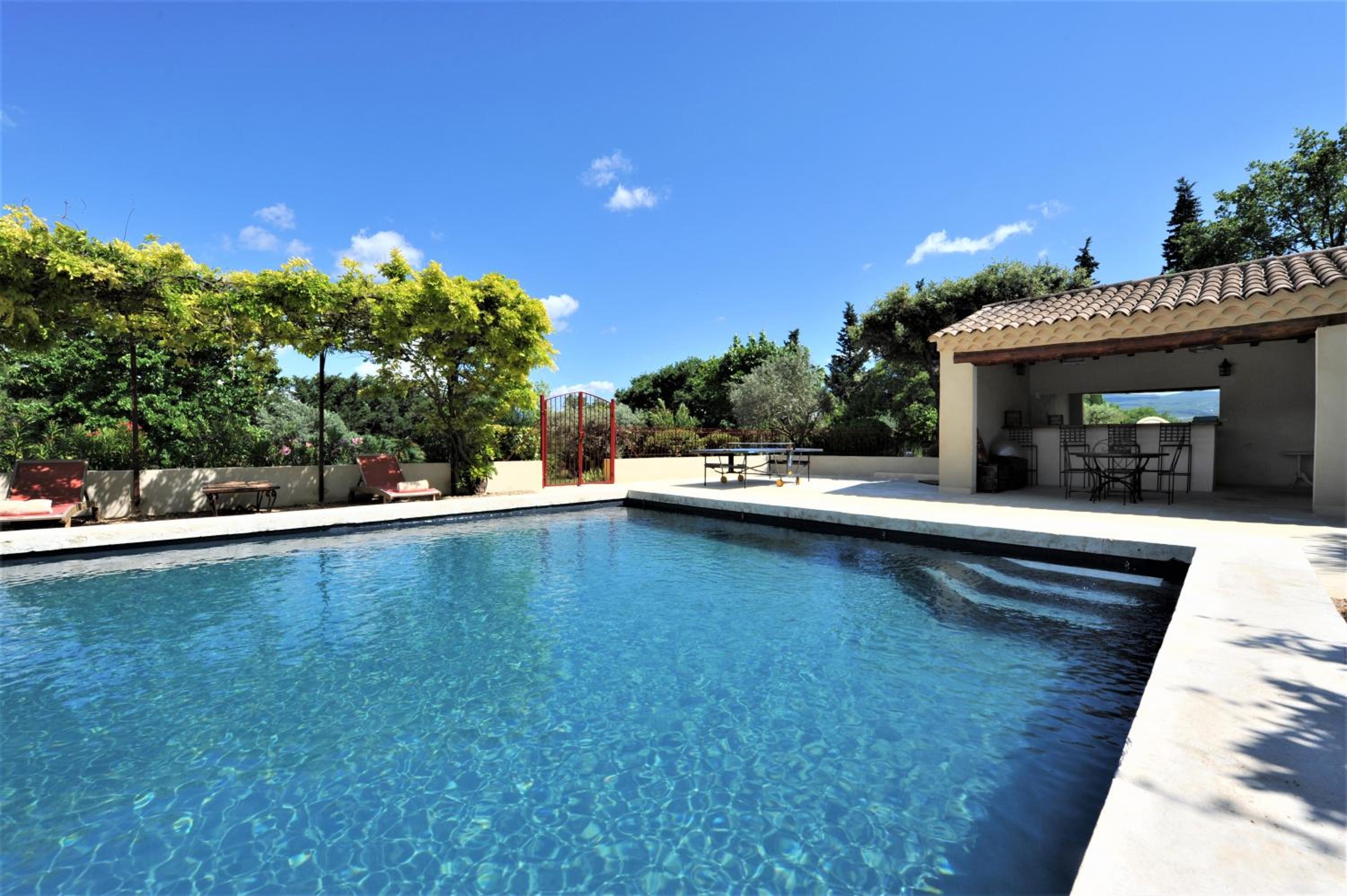 Villa photo 3