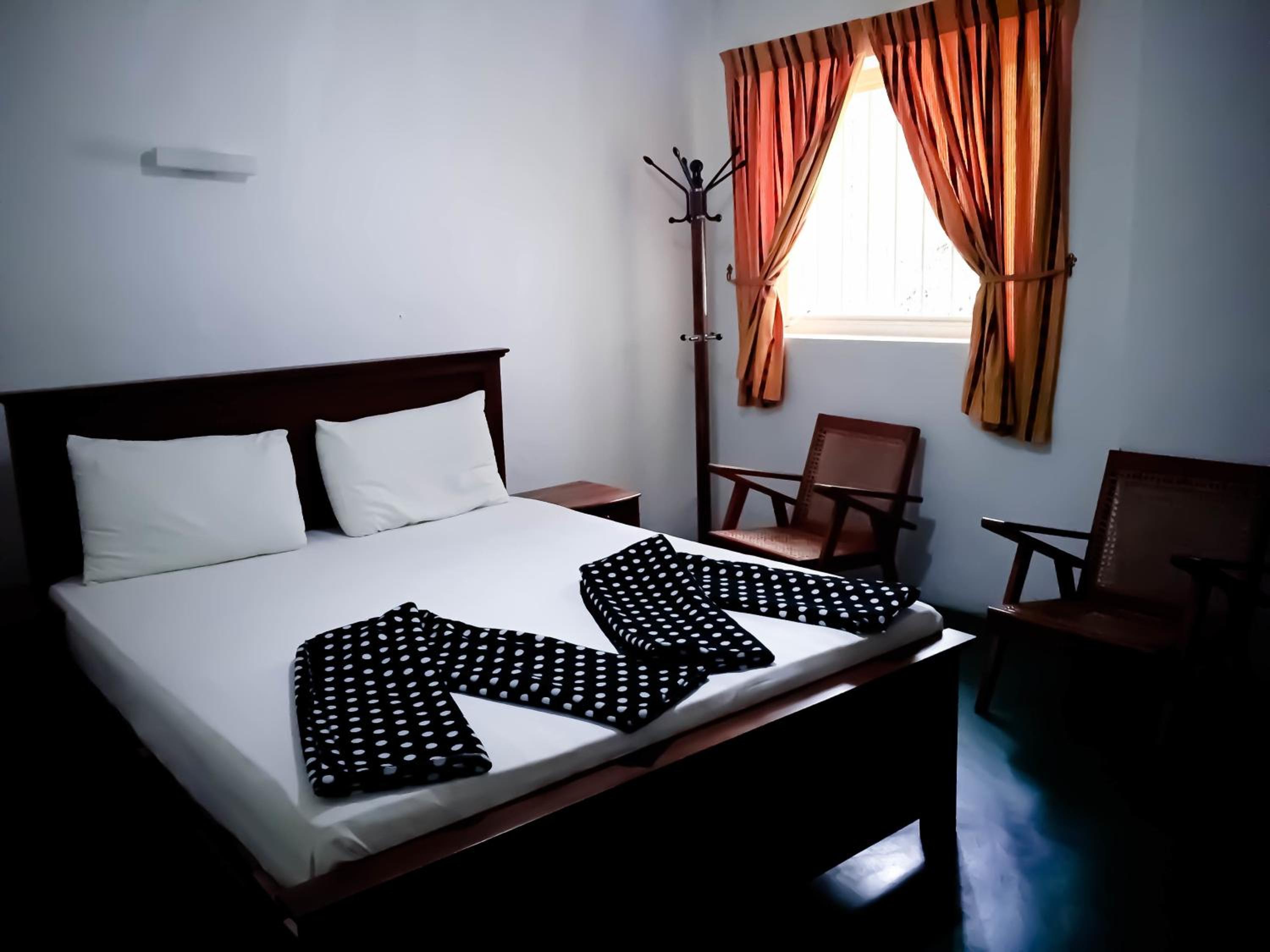 Standard Double Room with Fan photo 1