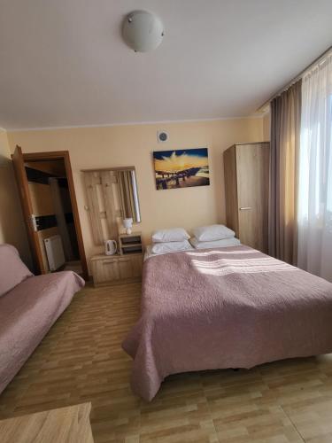 Triple Room with Private Bathroom photo 2