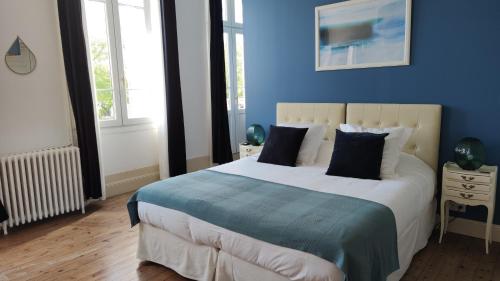 Suite with Balcony photo 3