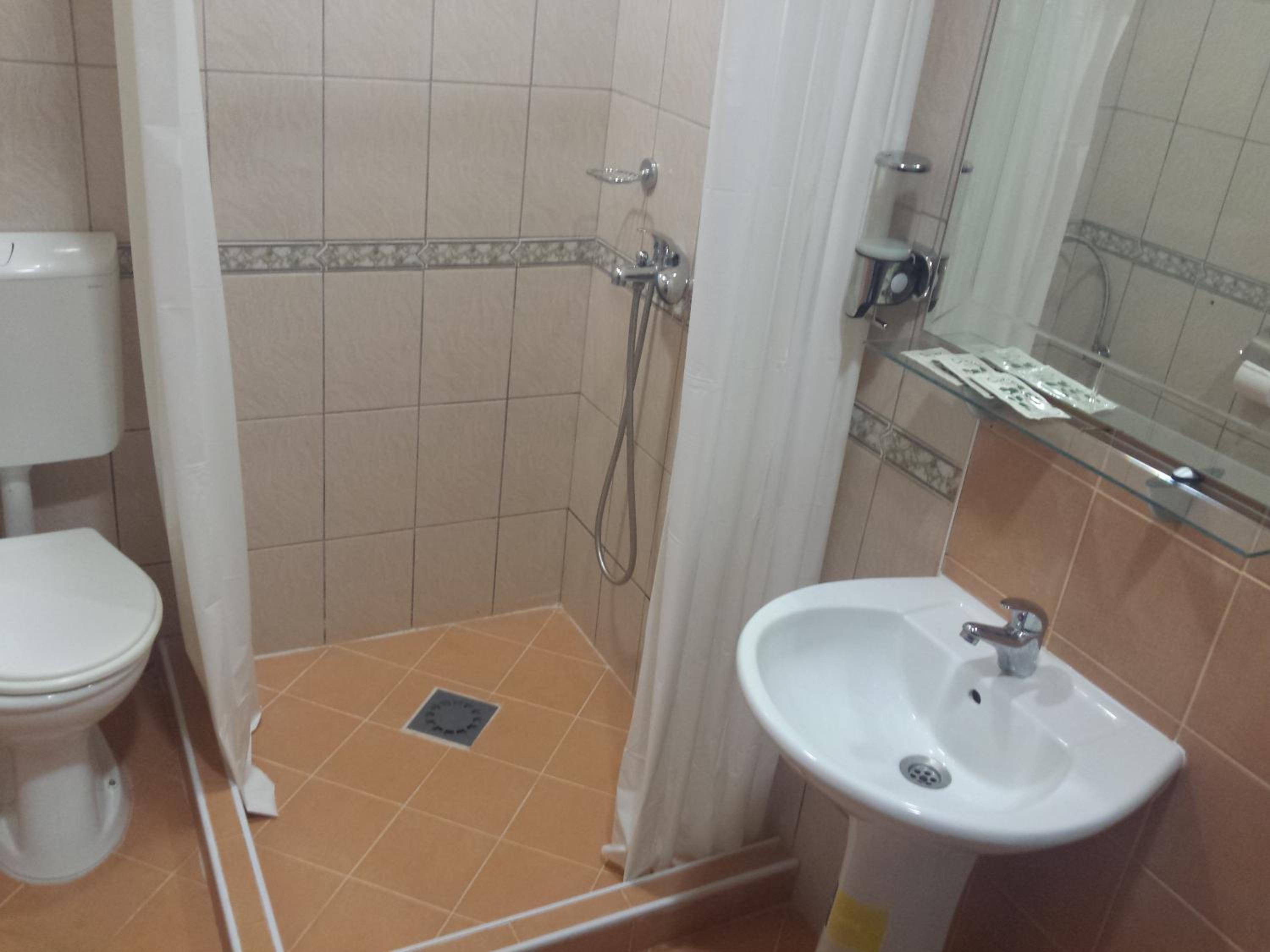 Twin Room with Bathroom