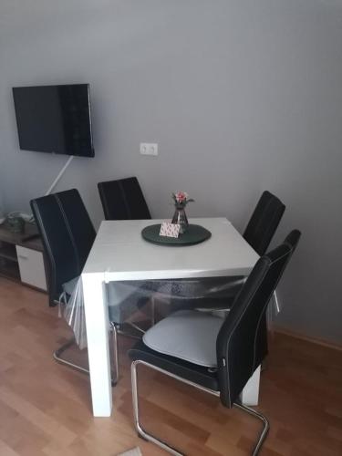 Apartment with Sea View photo 2