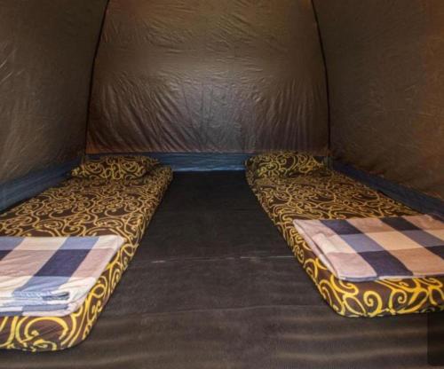 Tent - Photo 1