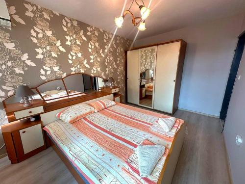 Two-Bedroom Apartment - Photo 17