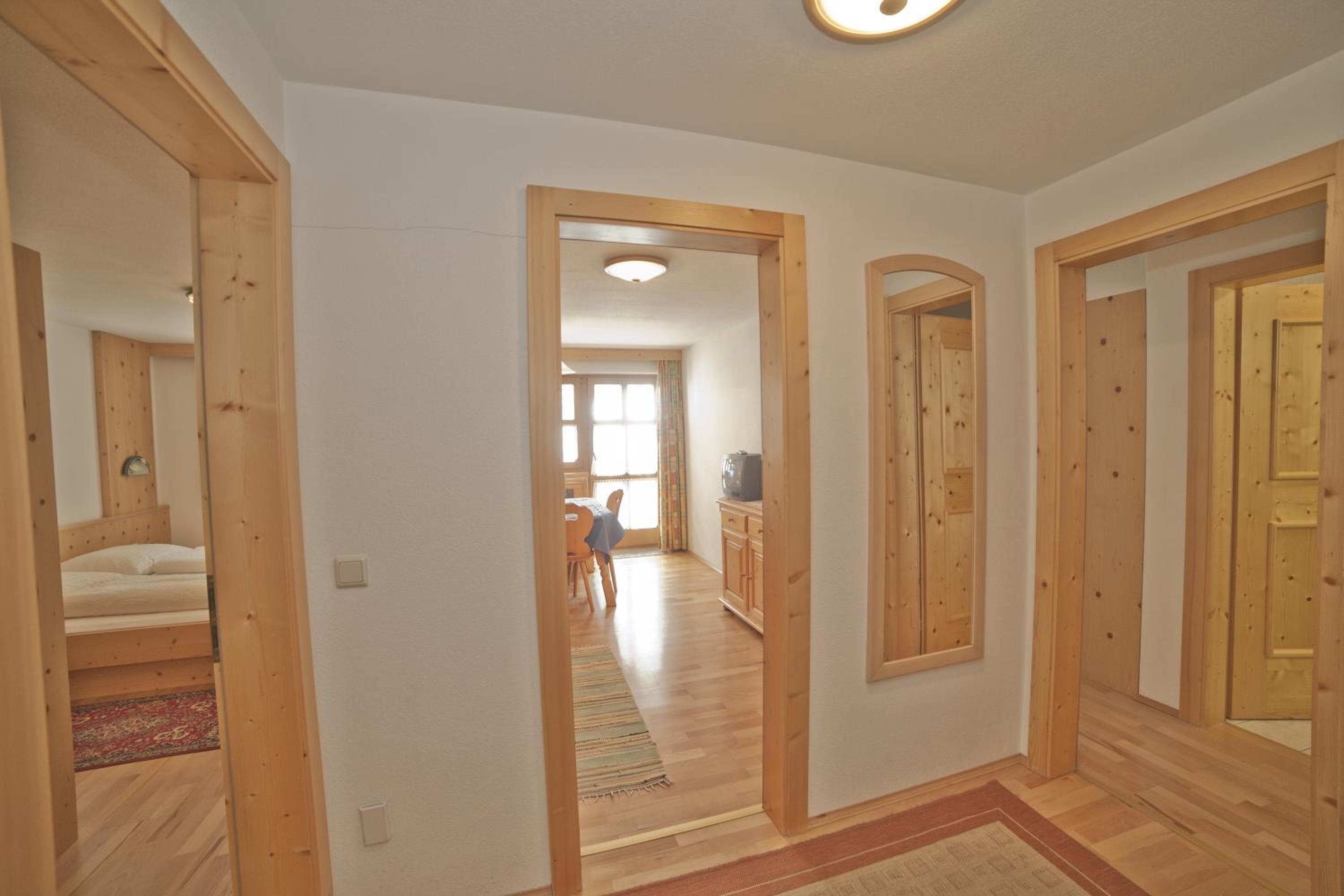Apartment with Balcony photo 2
