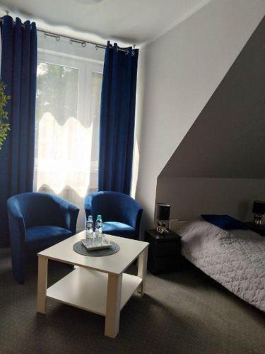 Small Double Room photo 2