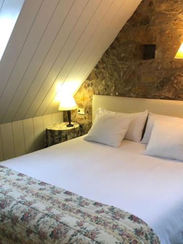 Large Double or Twin Room