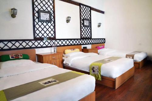 Triple Room with Bathroom