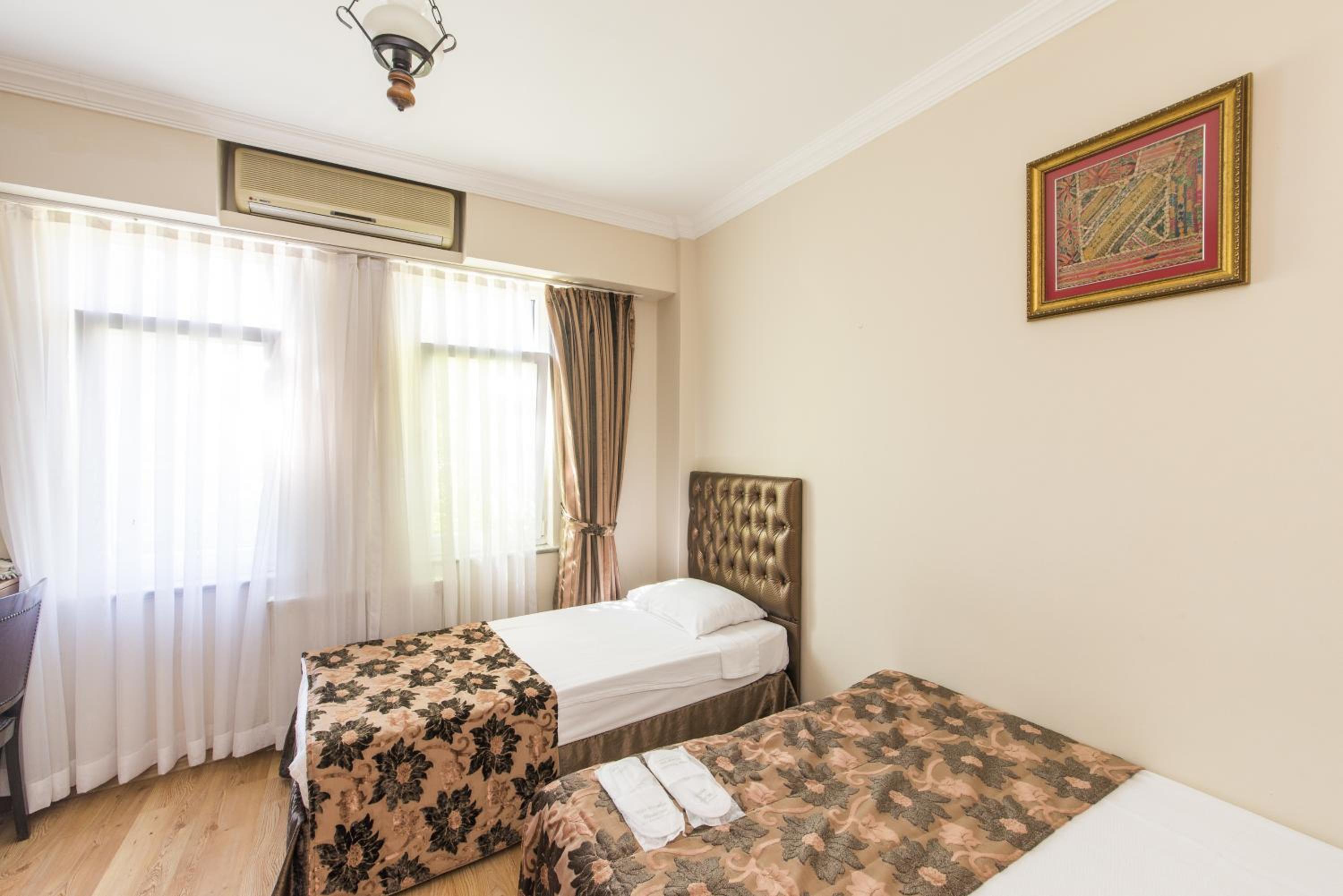 Standard Triple Room photo 3