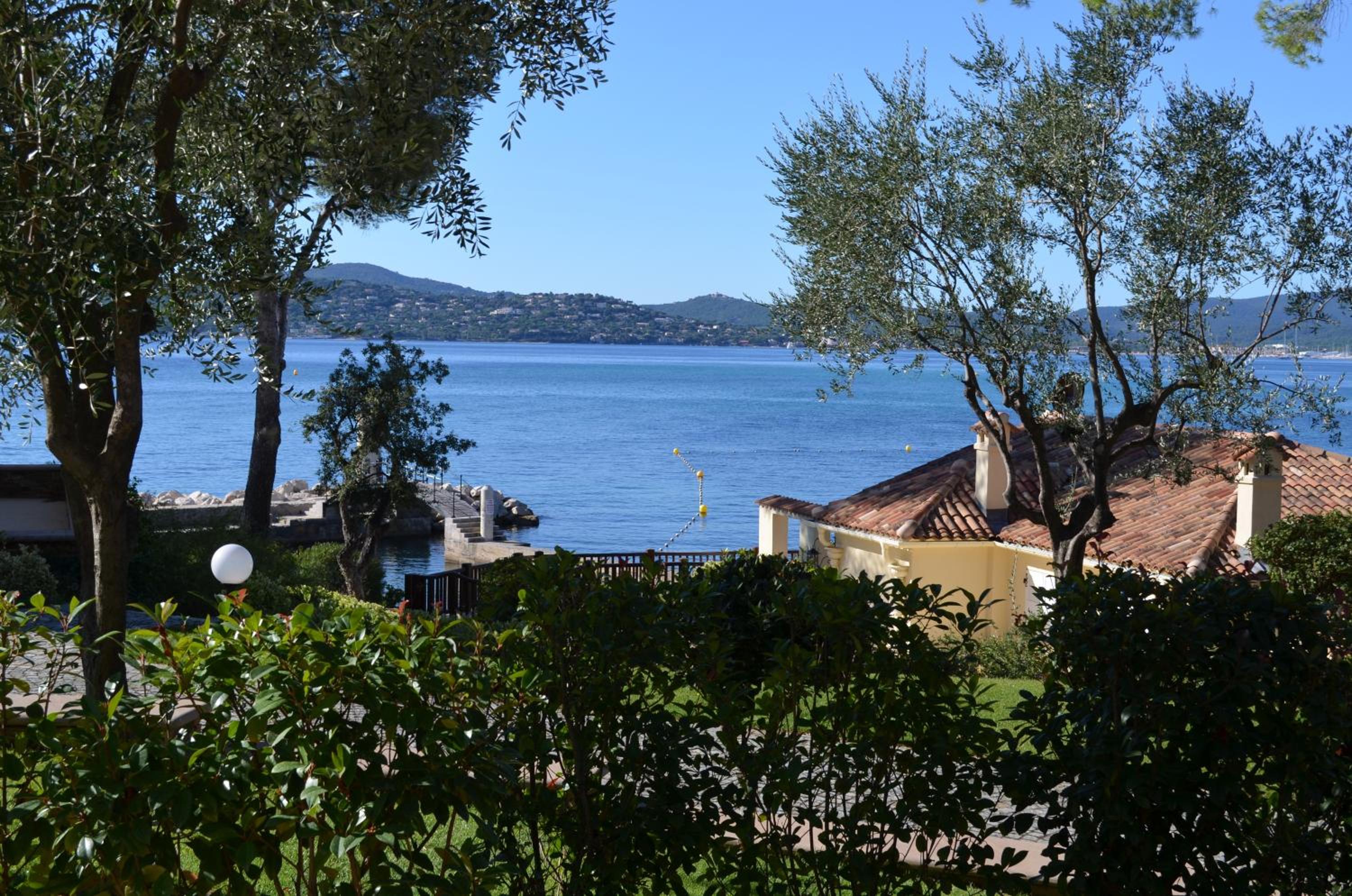Villa - Beach Front photo 1