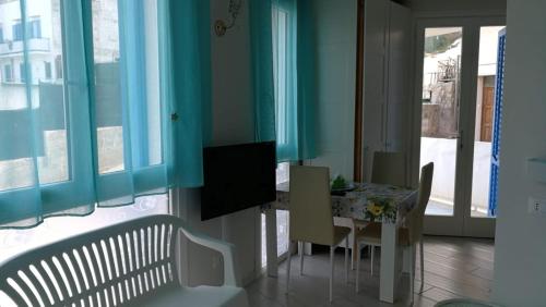 Apartment with Mountain View photo 1