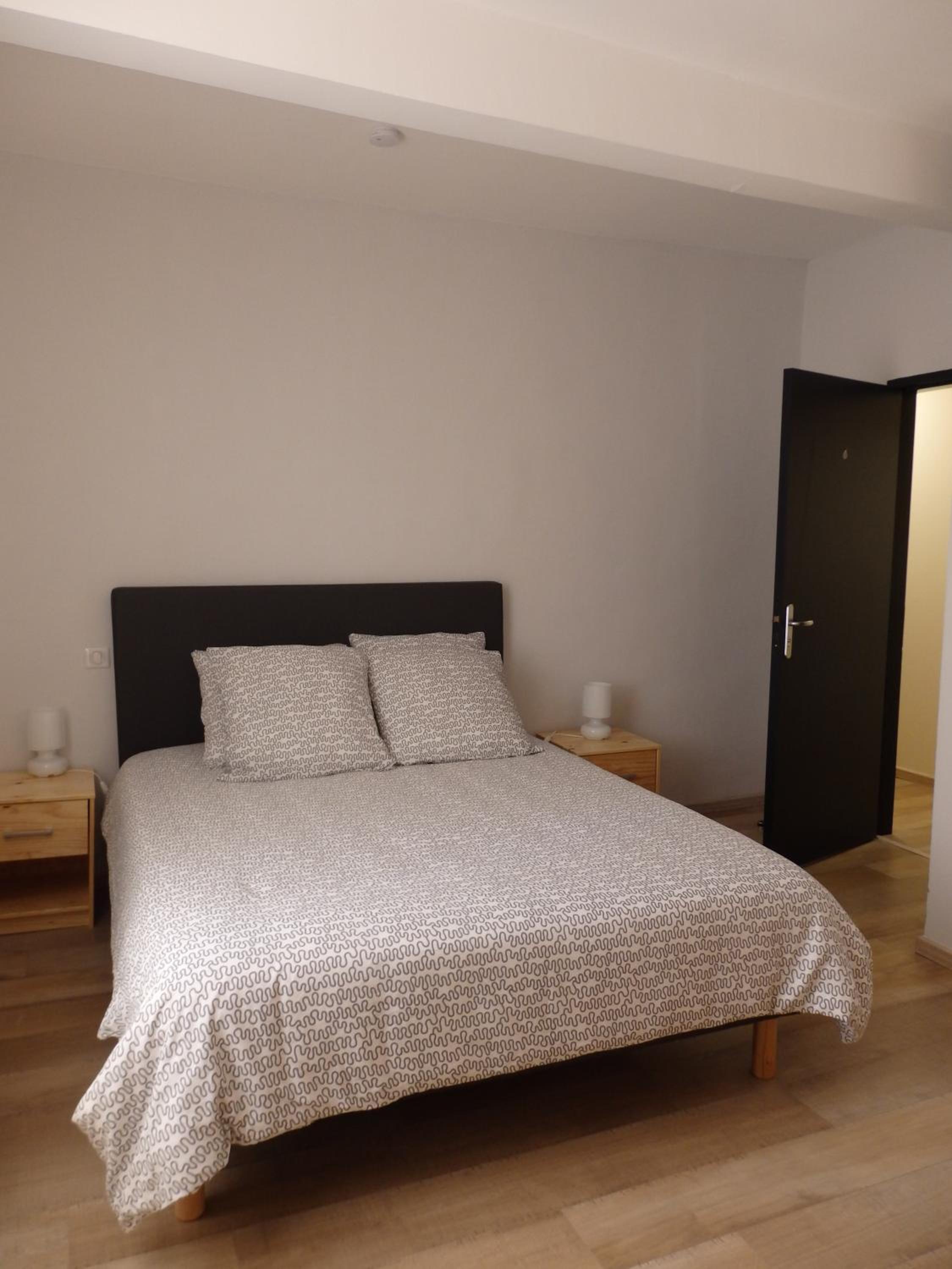 Double Room with Private Bathroom photo 1