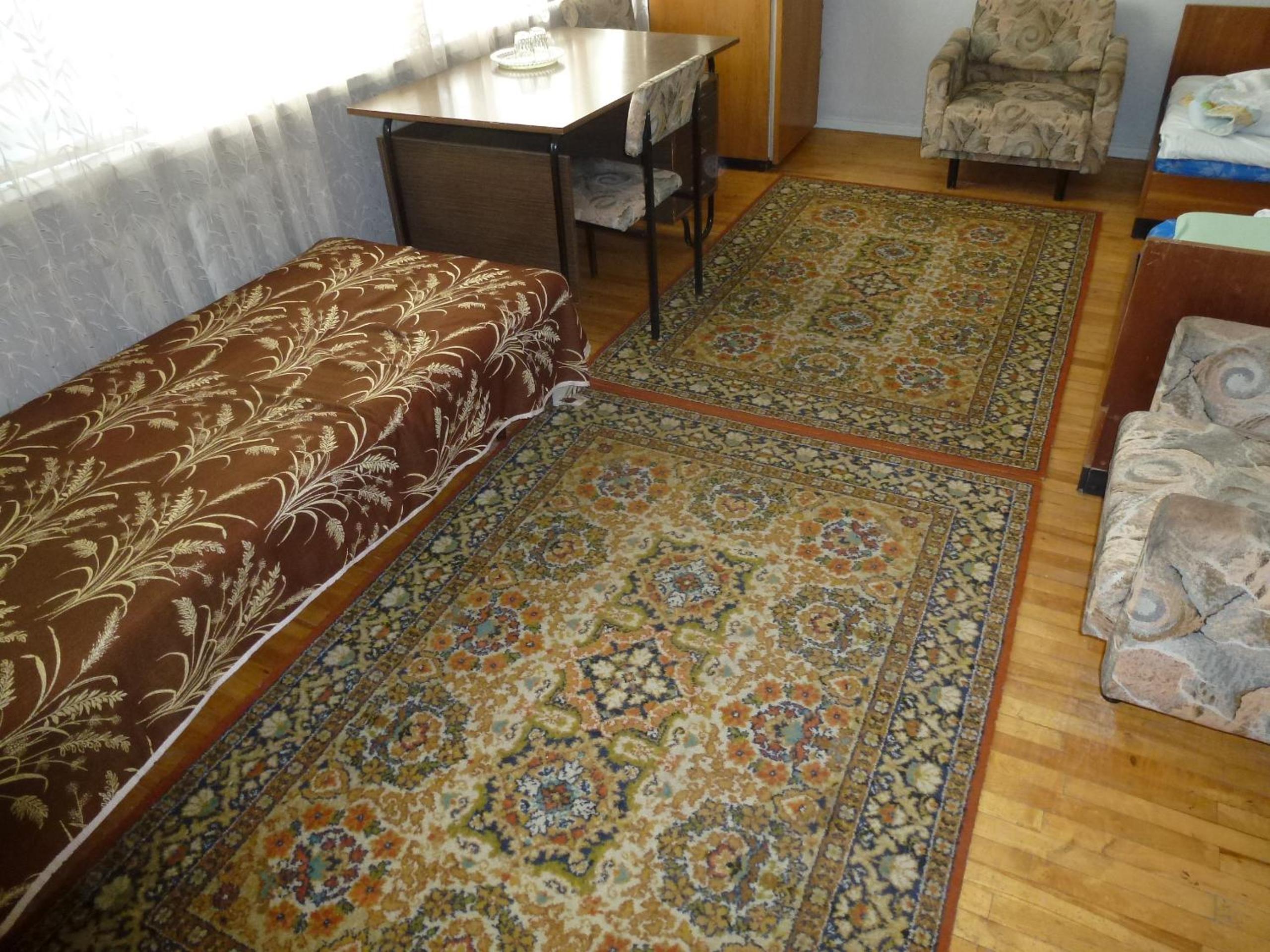 Family Room photo 3