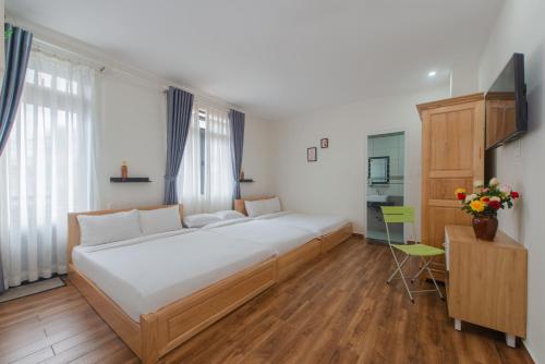 Deluxe Double Room with Balcony