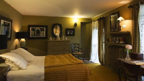 Standard Double Room - Photo 1