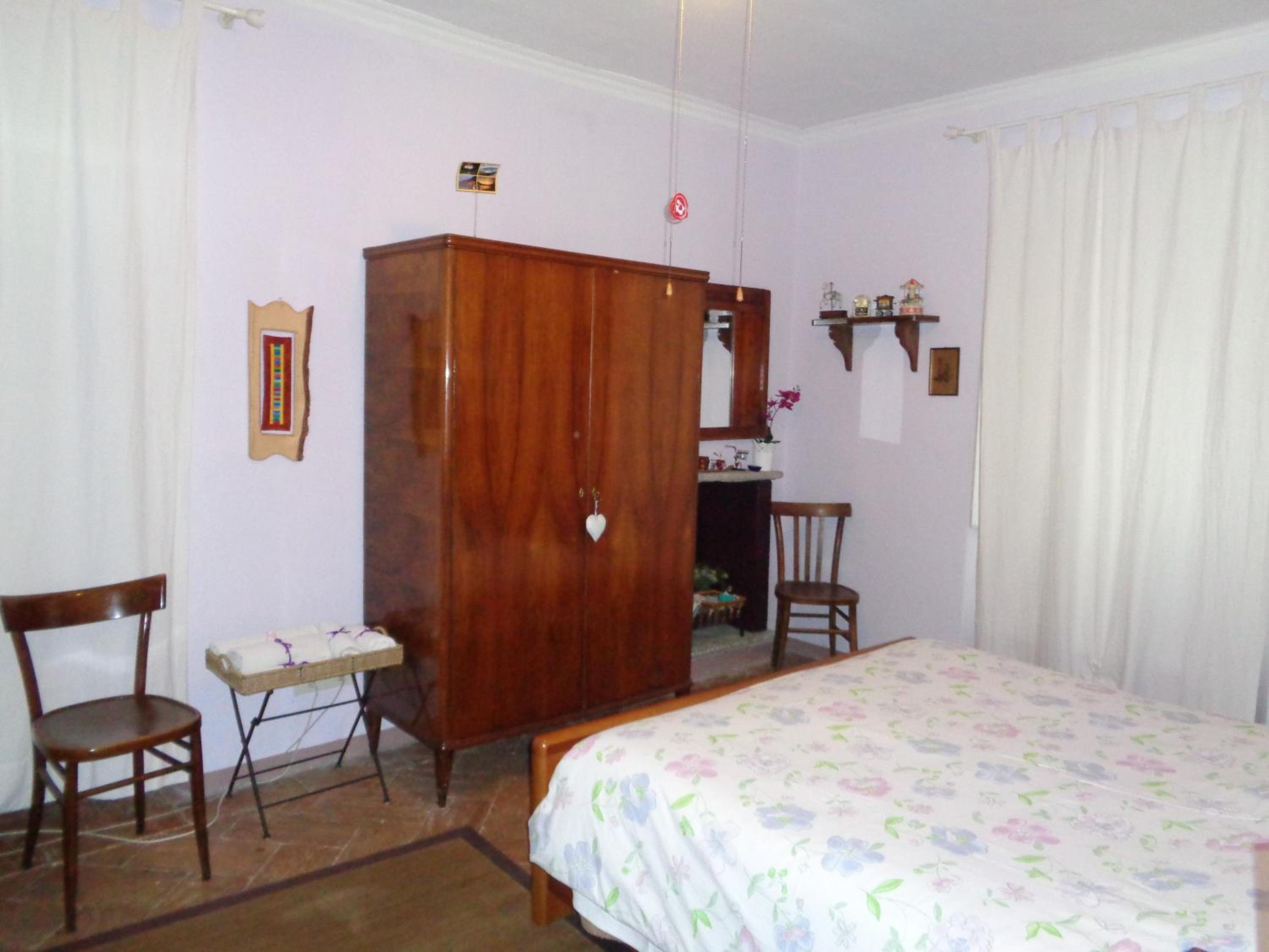 Triple Room with Private External Bathroom photo 1