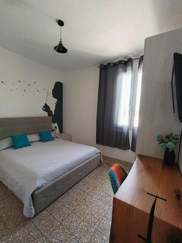 Double or Twin Room with Bathroom - Photo 4