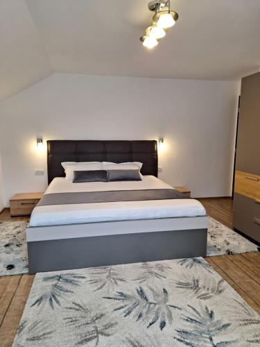 King Room with Balcony