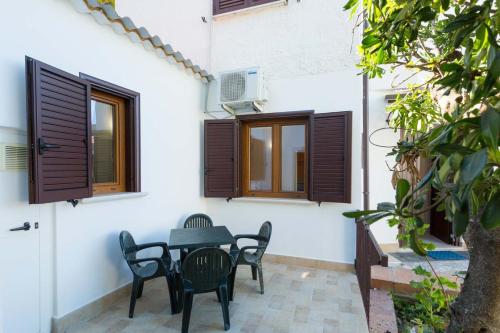 Two-Bedroom Apartment with Terrace photo 3