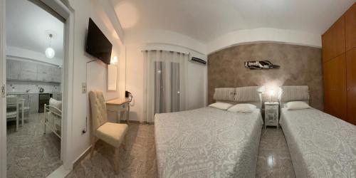 One-Bedroom Apartment - Photo 3