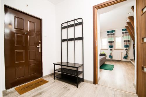 One-Bedroom Apartment - Photo 14