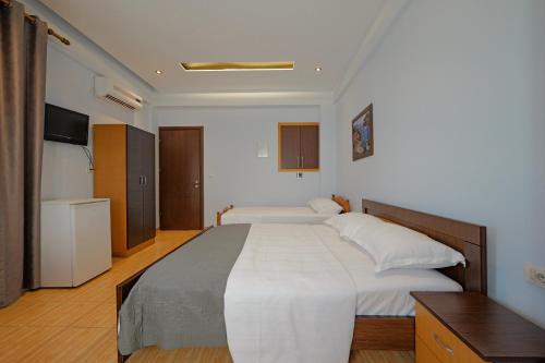 Deluxe Triple Room photo 2