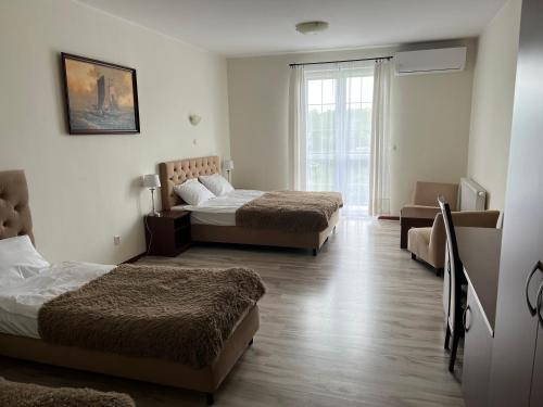 Quadruple Room with Balcony photo 2