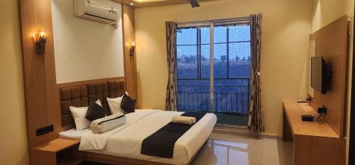 Quadruple Room with Mountain View photo 2