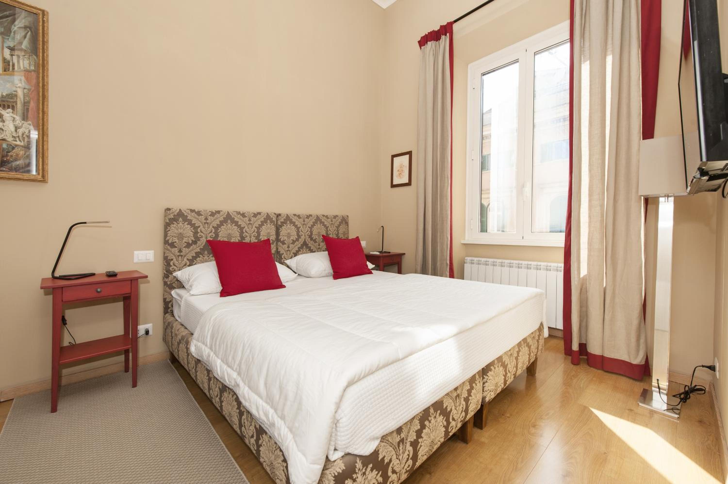 Deluxe Double or Twin Room photo 3