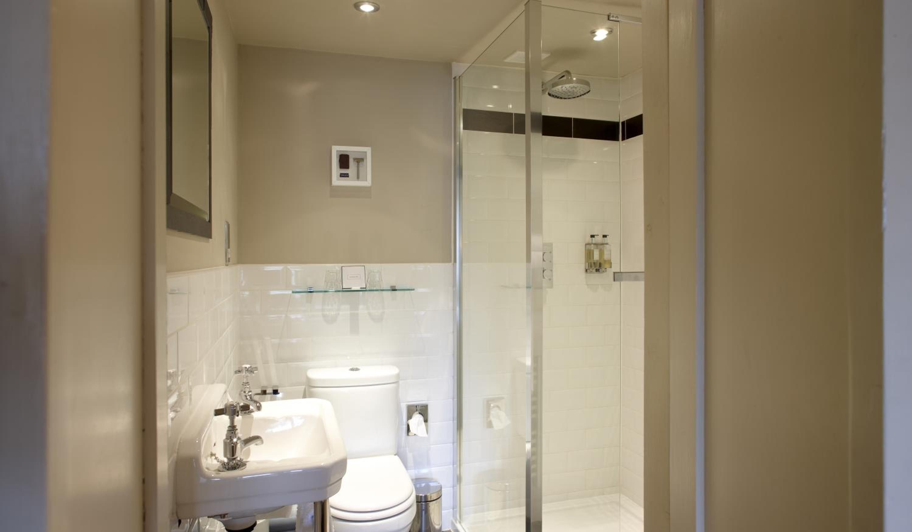 Standard King Room photo 2