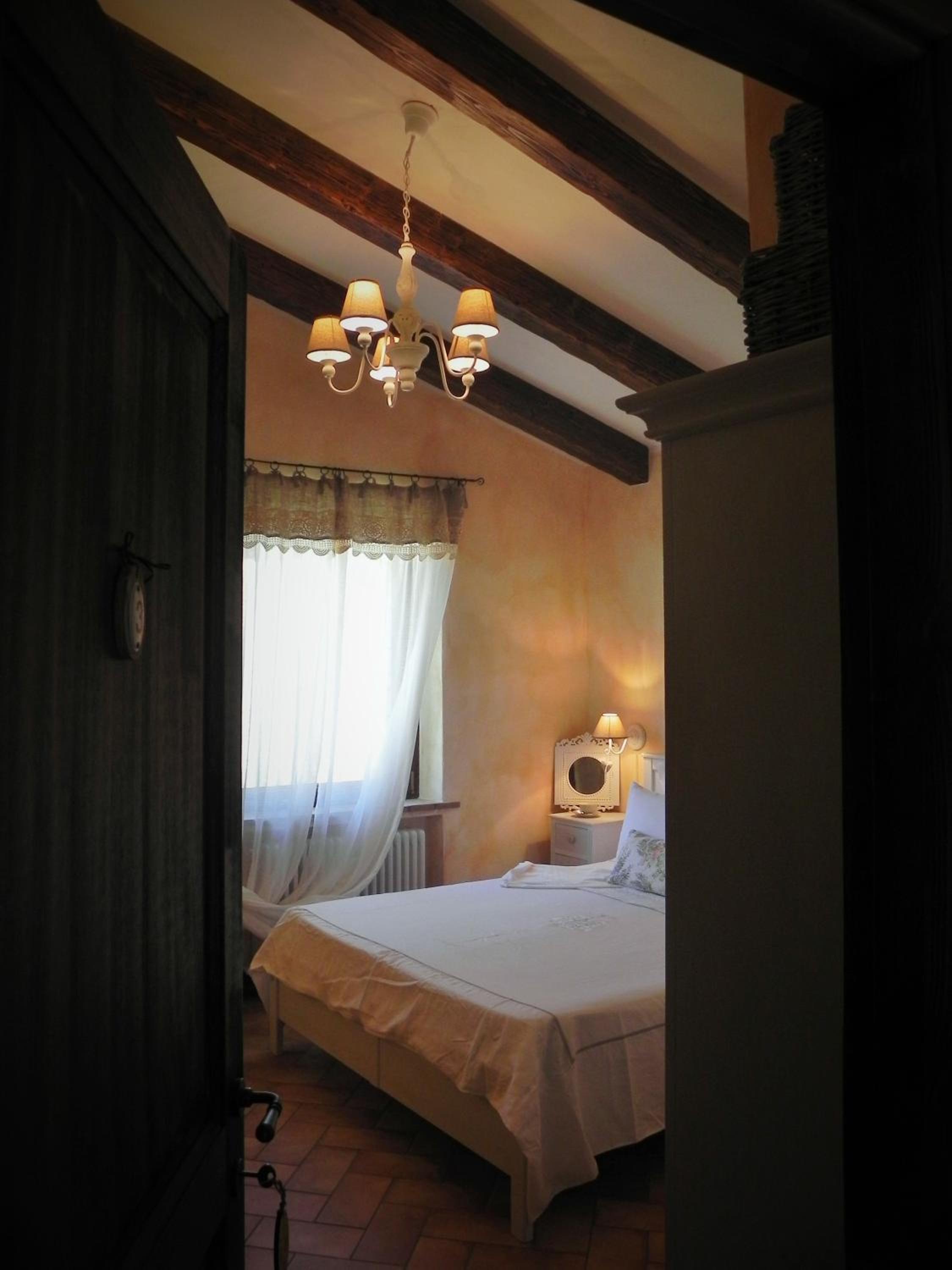 Deluxe Double Room with Shower photo 3