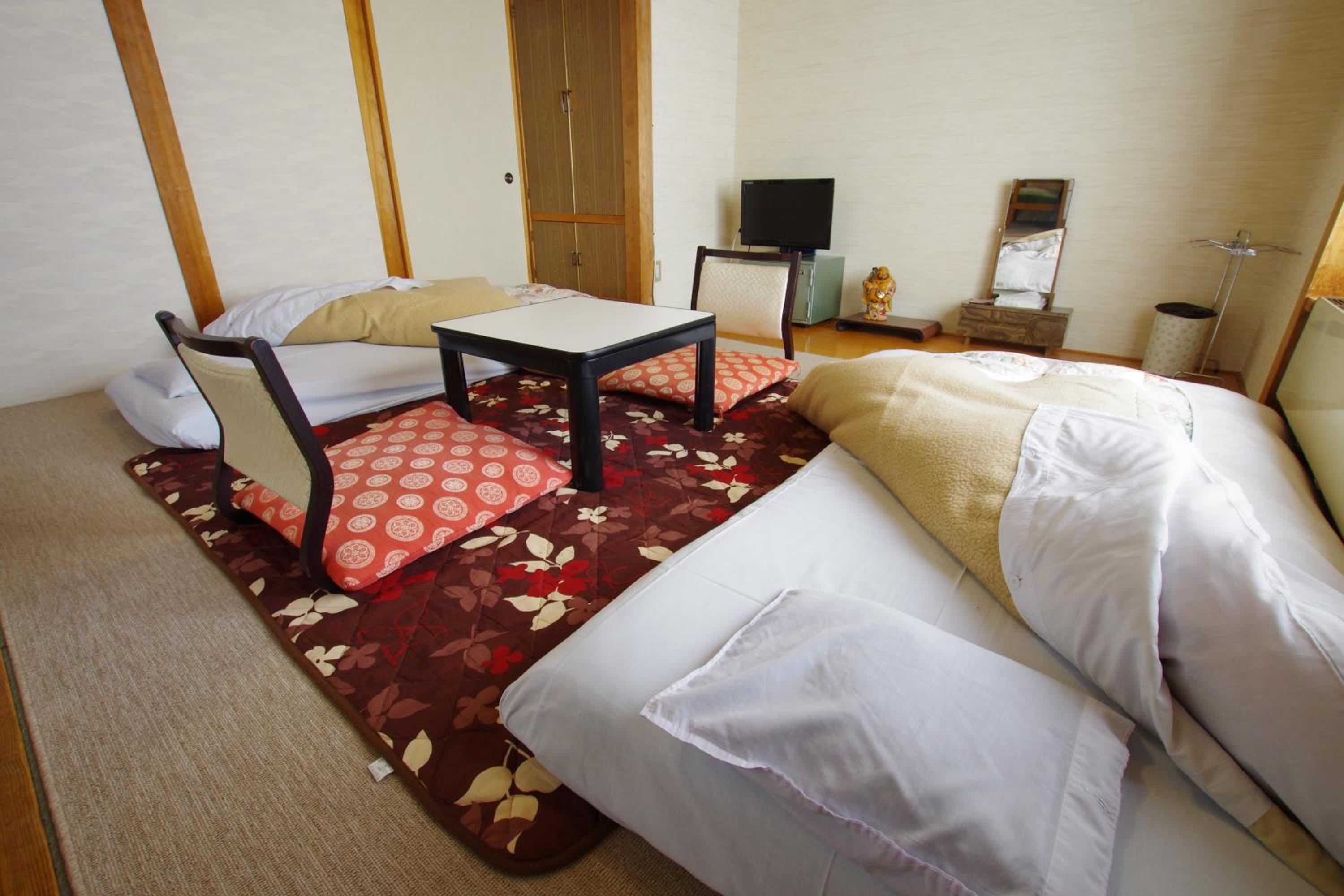 Twin Room with Private Bathroom