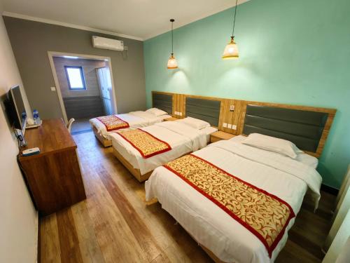 Triple Room with Garden View photo 1