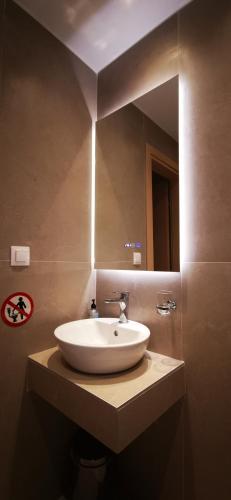 Garden Ground Floor Apartment - Natalia photo 2