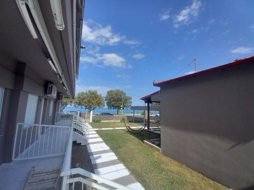 Triple Room with Sea View - Photo 4