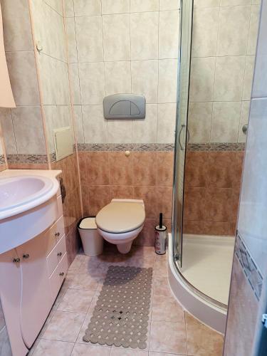 Two-Bedroom Apartment - Photo 6