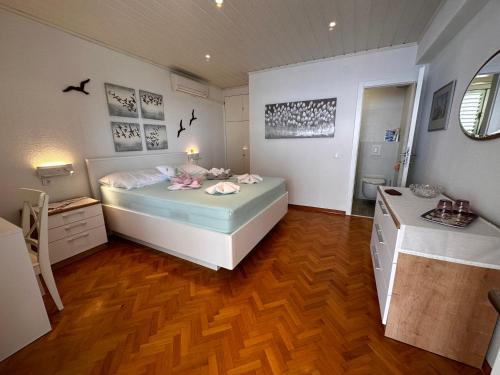 Triple Room with Sea View