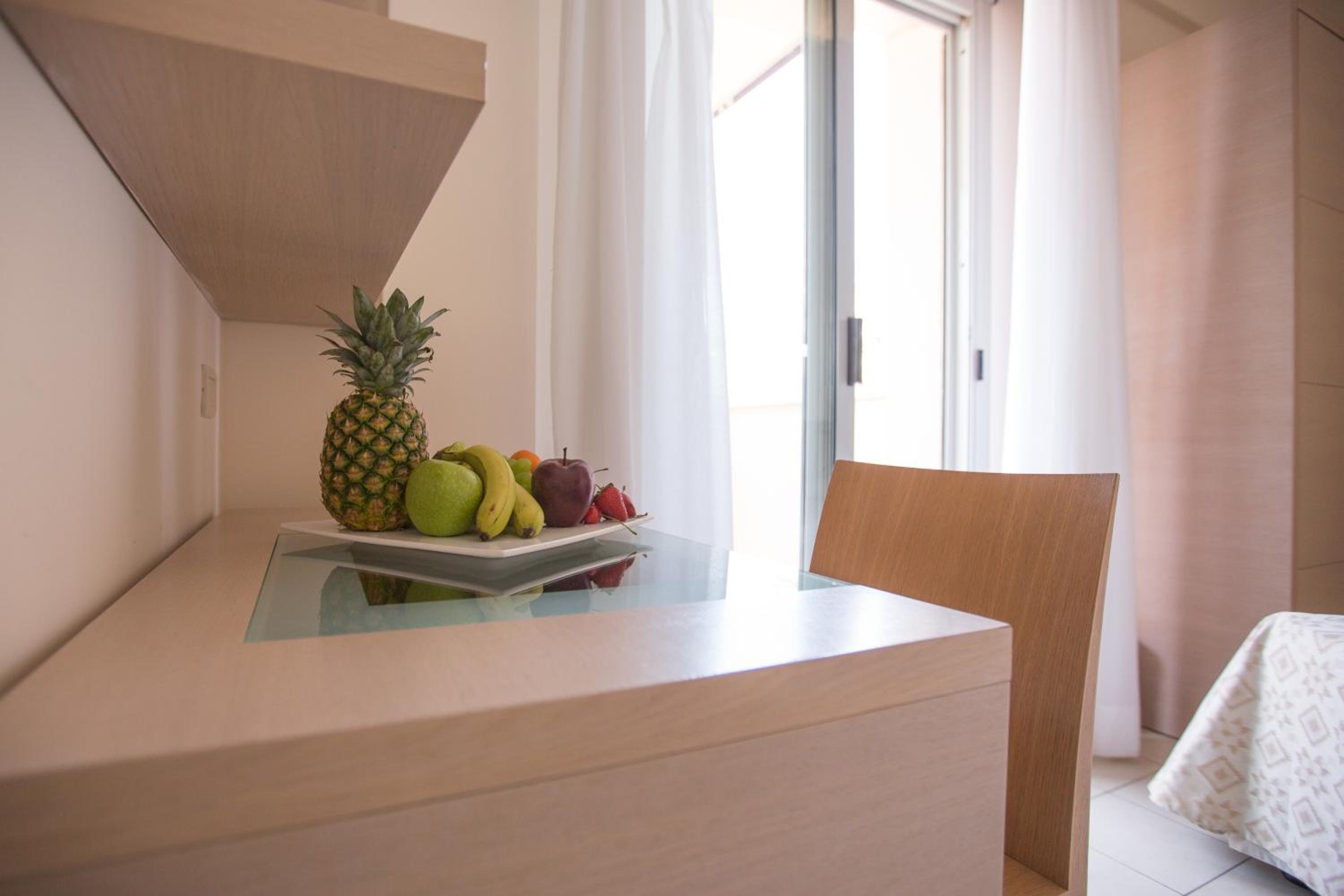 Large Double Room - Photo 1