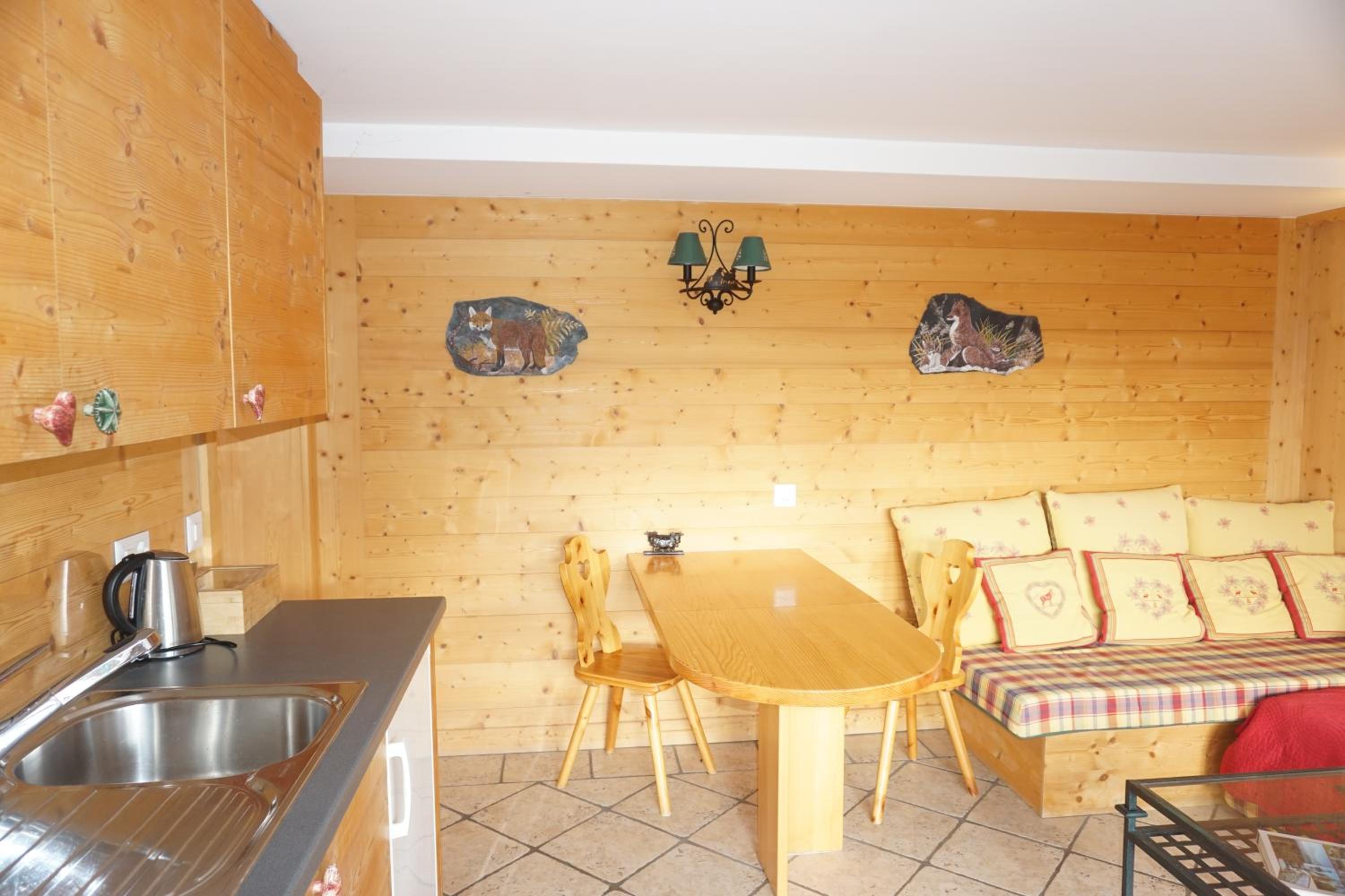 One-Bedroom Apartment with Terrace Les Renardeaux photo 2
