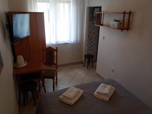 Small Double Room photo 2